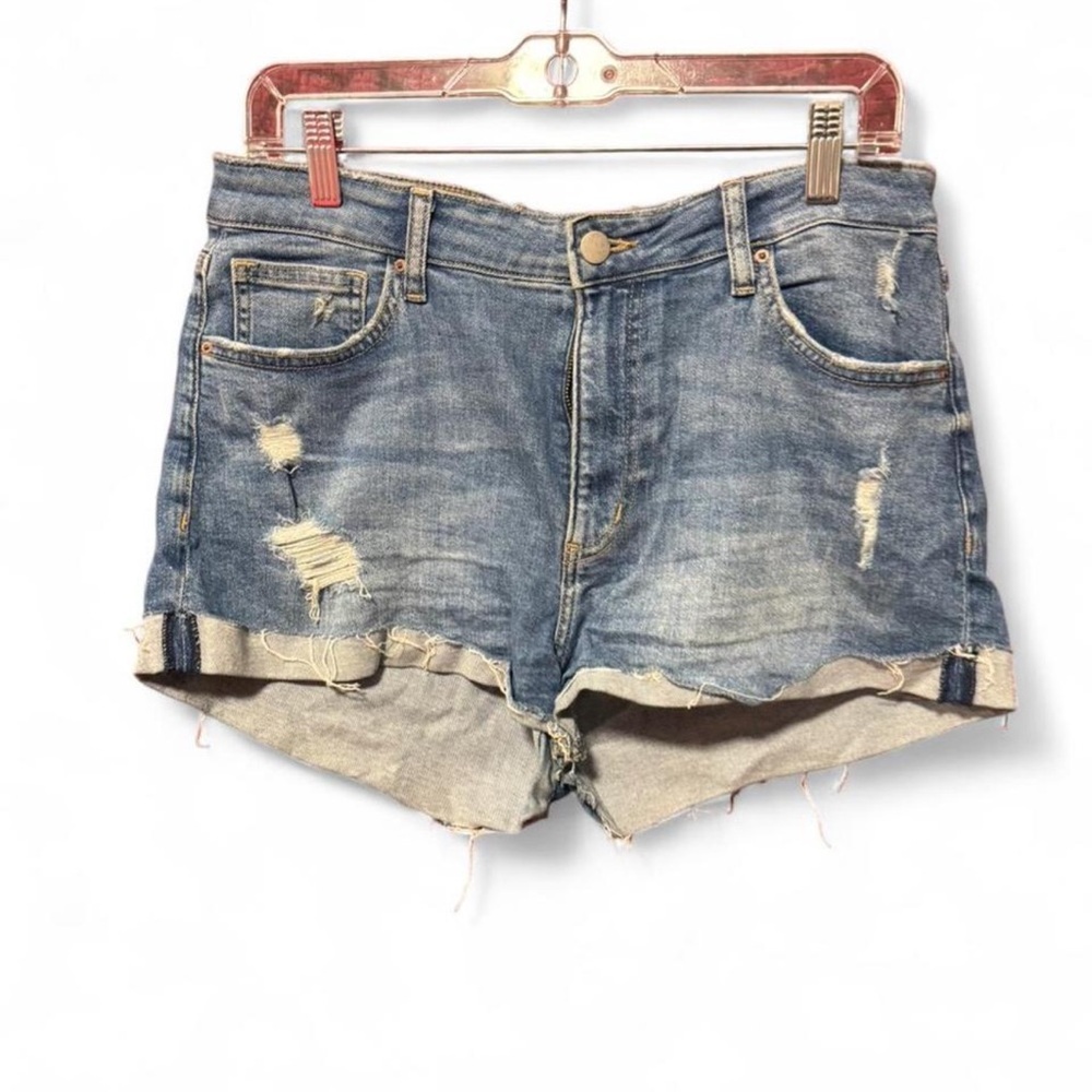 H&M distressed denim shorts women’s size 10